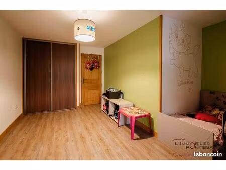 appartement 3 pièces 124 m²