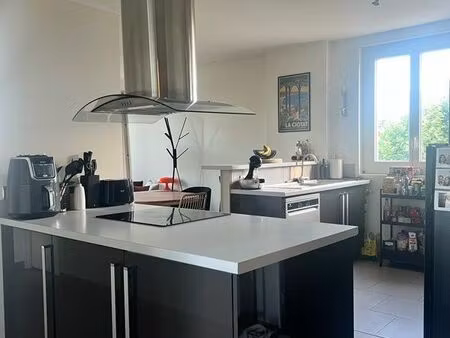 appartement t4 de 71 m² avec balcon, cave et parking