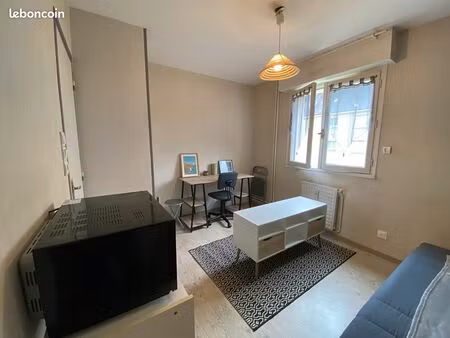 studio 1 pièce 17 m²