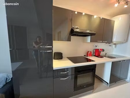 studio meublé tour maubourg / lubre juin 26
