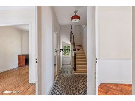maison 6 pièces 123 m²