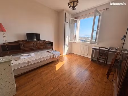 studio 1 pièce 23 m²