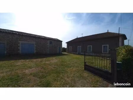 ancienne ferme girondine– potentiel 250 m² – sainte-radegonde (33350)