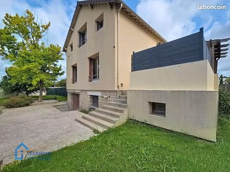 pavillon 8 pièces 126 m²