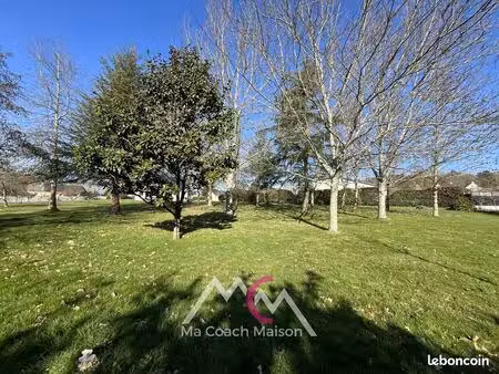 terrain 1558 m² saint-gildas-des-bois