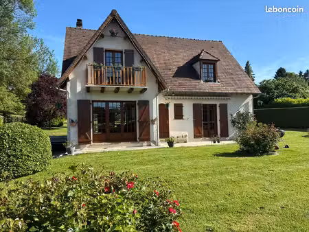 maison de caractère 158m² - blaru centre