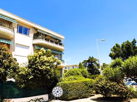 nice st maurice 3/4 pièces parking et cave