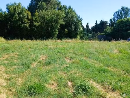 terrain 1 000 m² bompas