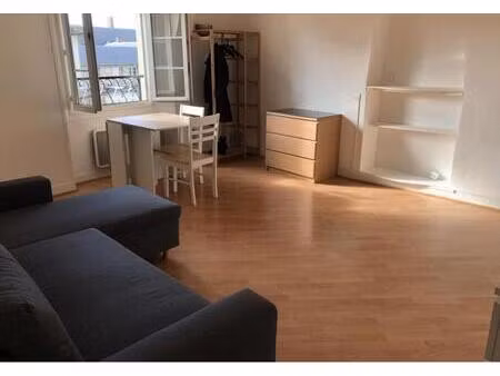 studio / 31m² / athis mons (rer c)