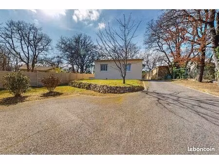 maison de plain-pied, 101 m², 2 chambres, 1021 m² de terrain