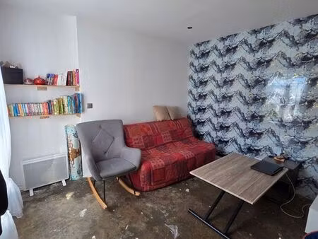 maison ancienne rénovée mais avec des travaux a prévoir