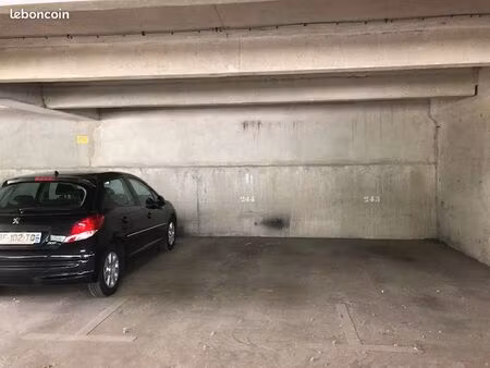 parking box à louer