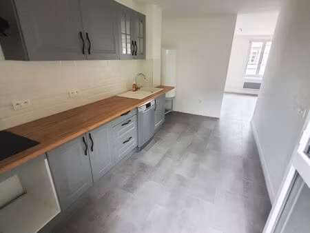 appartement 3 pièces 80 m²
