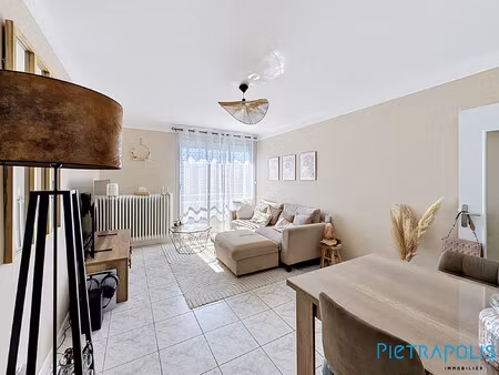 sète : appartement t3 53,45m², balcon, cellier