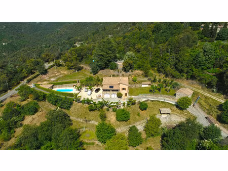les hauts du roussel - maison de caractère