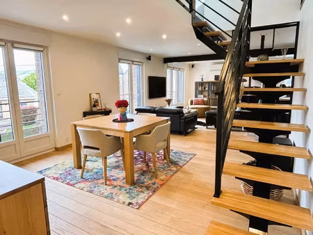location appartement 7 pièces 184 m2 à saint-saulve