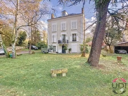 corbeil essonnes immeuble de 6 appartements + parkings + 3 terrains à bâtir
