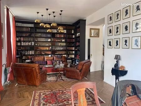 maison 5 pièces 202 m²