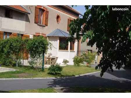 vaste maison type 5 proche reims - agréable