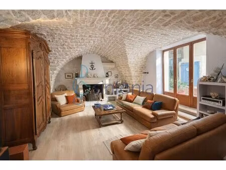 maison familiale de charme, au calme et à l’abri des regards aubais