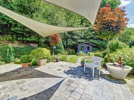 magnifique penthouse avec jardin