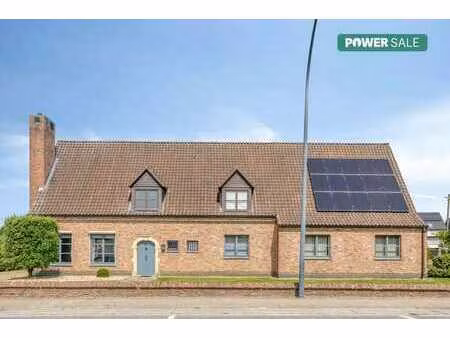 villa élégante avec cabinet : vivre et travailler à opwijk