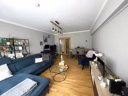 quartier louise appartement 1 chambre + terrasse