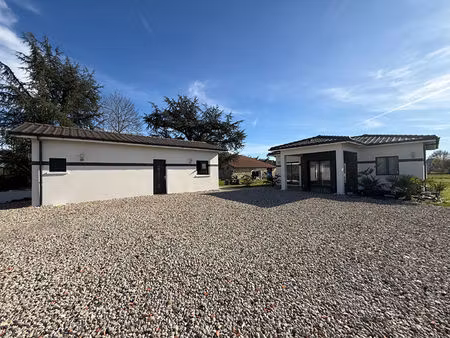 ensemble immobilier à villeneuve/lot
