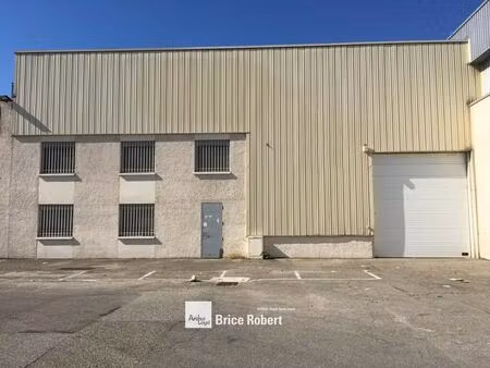 location local d’activités villeurbanne 69100 416m²