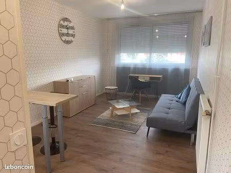 studio moderne à vendre – emplacement ultra prisé + parking