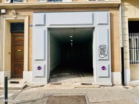 parking/box 60 m² marseille