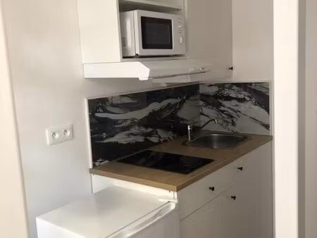 studio 1 pièce 12 m²