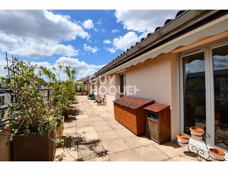 exceptionnel, toit-terrasse unique au coeur de lyon 3e, secteur place guichard (69003)