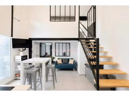 lyon 7e - proche gare part-dieu et universités - loft t3 à fort potentiel locatif