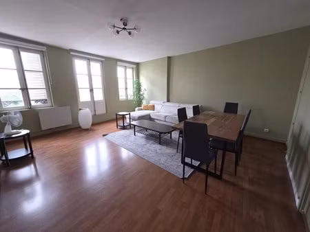 centre ville, appartement 3 pièces de 94 m2