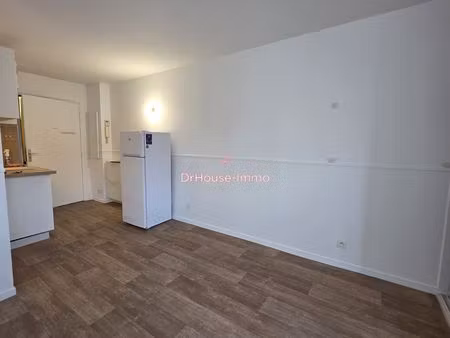 location : charmant studio à lille république