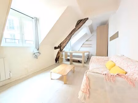 studio avec vrai coin chambre