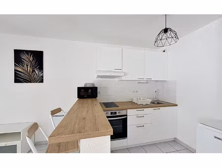 location appartement, 4885 m² t-2 à montpellier, 678 €