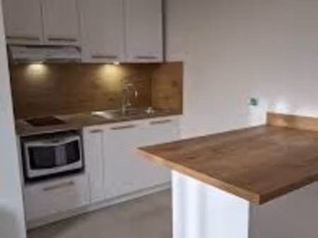 appartement studio bordeaux - 18 m2 - 700 euros ttc