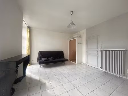 studio meublé le puy - charges comprise