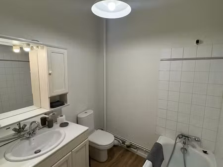 lyon 2ᵉ – rue mercière – studio meublé idéalement situé