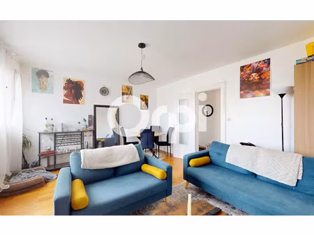 location appartement, 57.59 m² t-3 à bron, 872 €