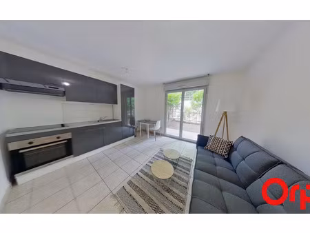 location appartement, m² t-2 à lyon 9, 1 050 €