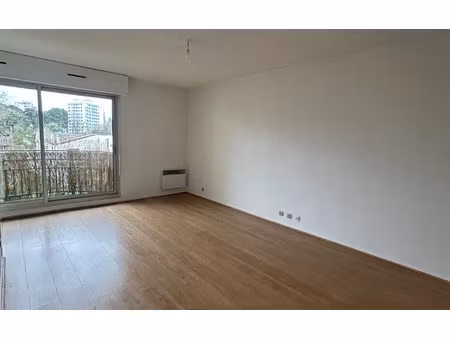 location appartement, m² t-2 à mérignac, 700 €