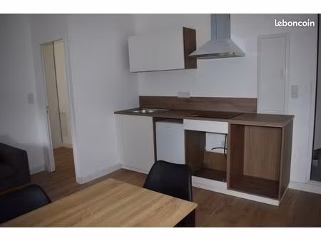 t2 meublé 50 m² avec grand jardin de 25 m² — redon — dispo 1er juillet