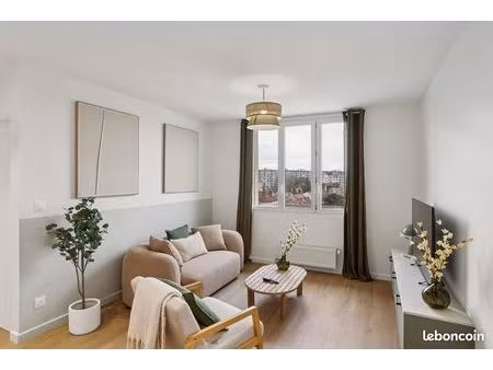 appartement 1 pièce 80 m²