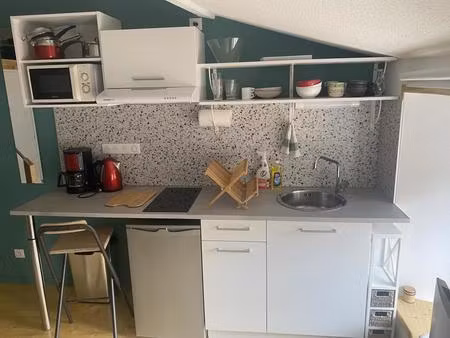 studio meuble au 3ème et dernier étage en duplex refait a neuf