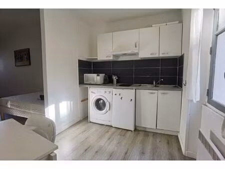 t2 - 20m² - quartier panier