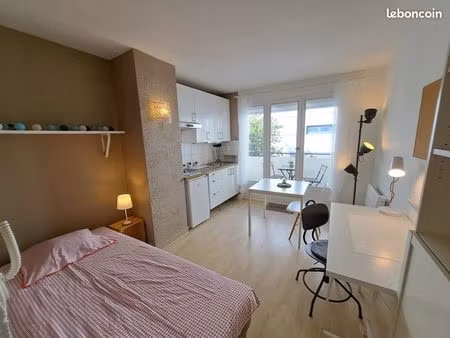 studio meublé tb etat 19m2 proche victoire gustave eiffel gare