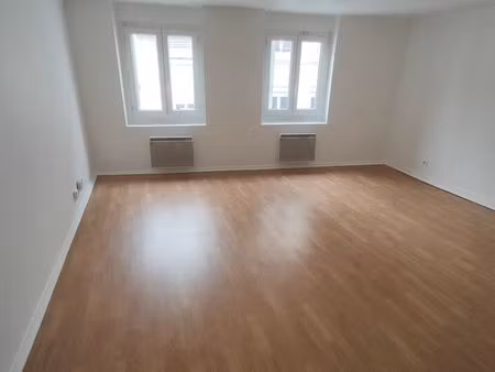 f1 30m2 idéal etudiant proximité faculté et centre ville